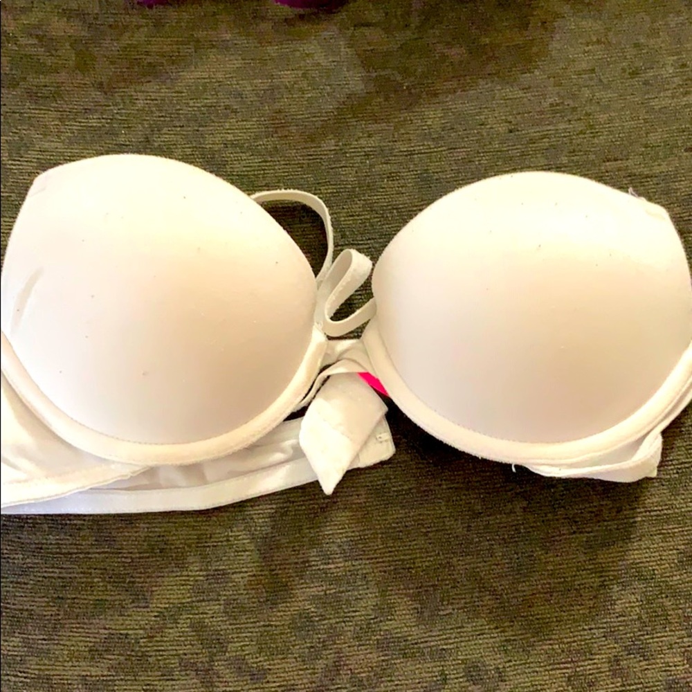 White push-up bra